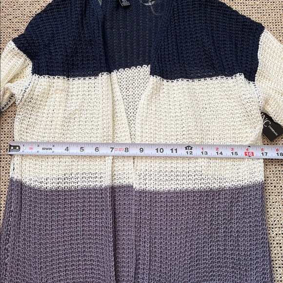 NEW International INC Company knit cardigan long - Picture 7 of 10